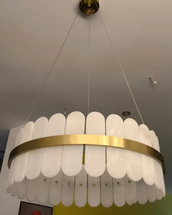 Pétale Round Alabaster Chandelier