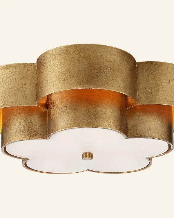 Doré Grand Chandelier, 19" in gold