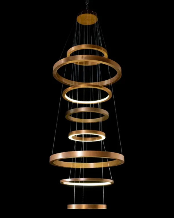 Comète Ring Iron Grand Chandelier, 39" in gold