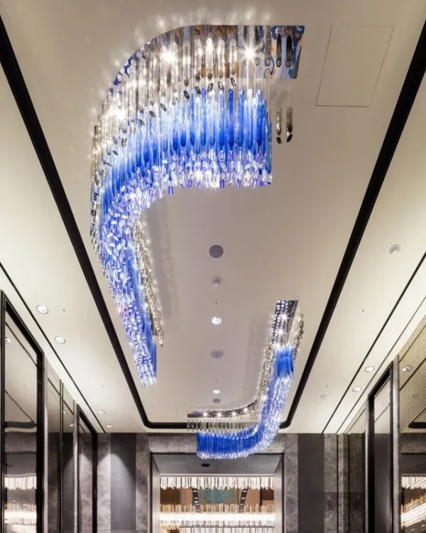 Verre Glass Grand Chandelier in Polished Chrome No. 21 in polished chrome