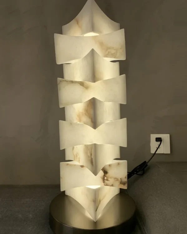 Pétale Alabaster Table Lamp