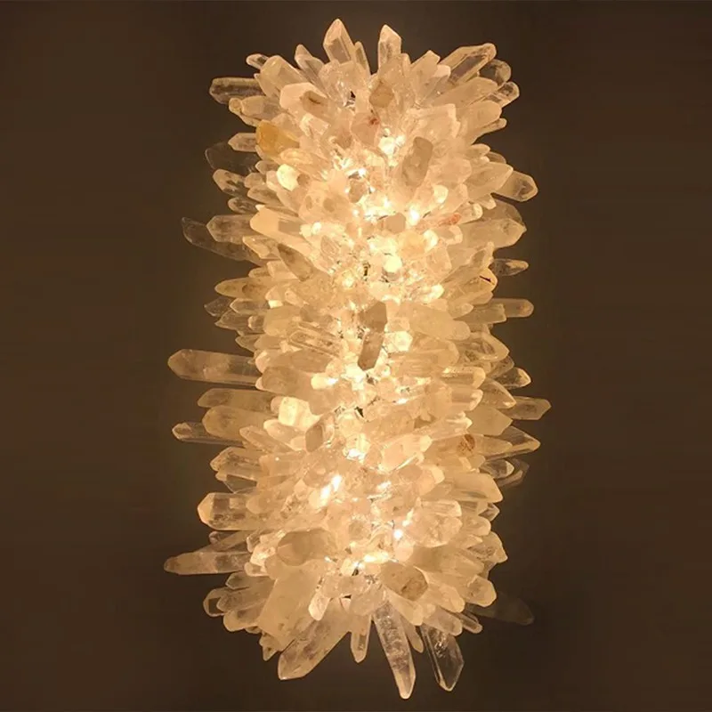 Rubis Quartz Wall Sconce in brass